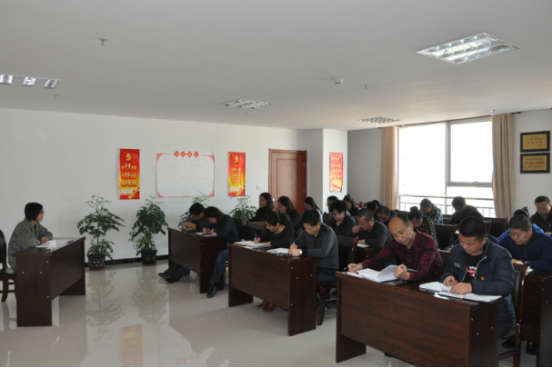 集團(tuán)黨委委員、副總經(jīng)理劉玲同志宣講黨的十九大精神